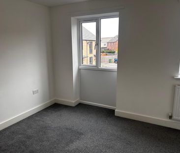 2 bedroom end of terrace house to rent - Photo 6