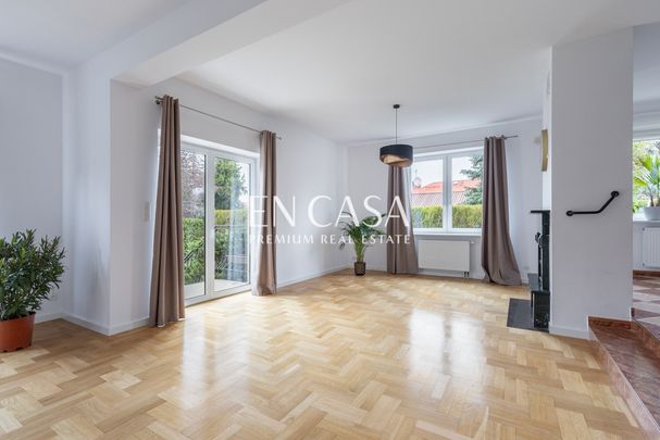 Warszawa, Wilanów - Zdjęcie 1