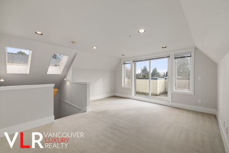 House in Vancouver West Side, BC - Photo 3