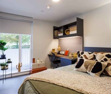 Large Studio - Photo 5