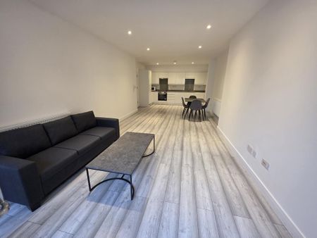 2 bedroom flat to rent - Photo 2