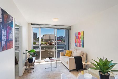 516/1 Bouverie Street, Carlton VIC 3053 - Photo 4