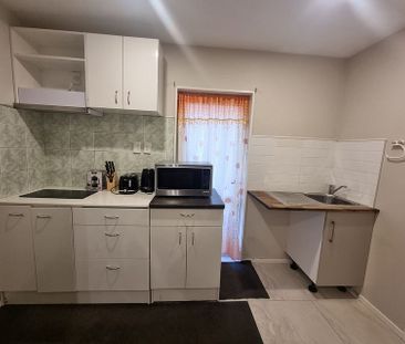 Cosy neat 1 bdrm unit - heart of Manukau/Papatoeto - Photo 3