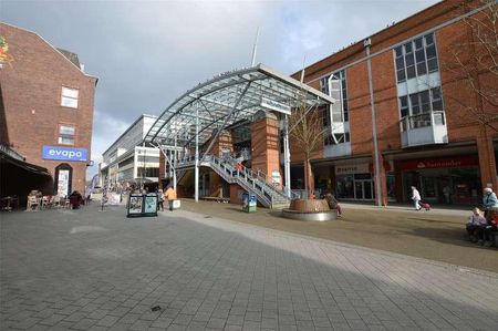 Queensway House, London Road, Redhill, Surrey, RH1 - Photo 5