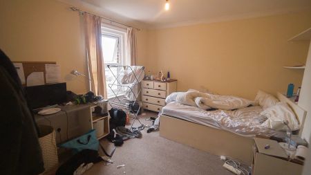 To Rent Muscliffe Road, Winton, Bournemouth, BH9 £2,550 pcm Tenancy Info - Photo 4