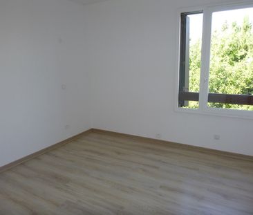 Location Appartement 3 pièces 65m² - Photo 6