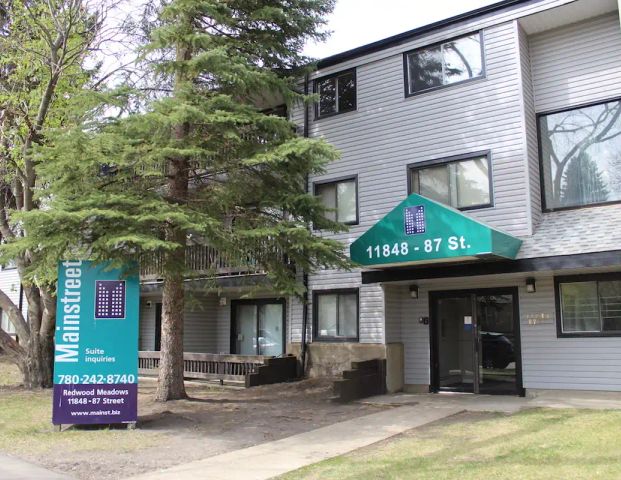 Redwood Meadows Apartments — 2 bedroom - Photo 1