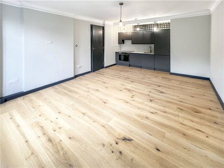 Hanger Lane, London, W5 1EW - Photo 3