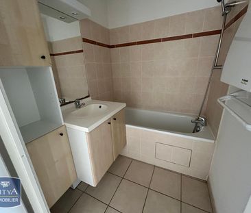 Location Appartement 2 pièces 40m² POITIERS 86000 - Photo 2