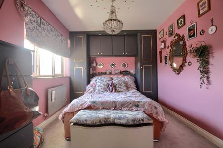 3 bedroom detached house to rent - Photo 3