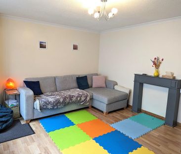 2 bedroom semi-detached house to rent - Photo 3