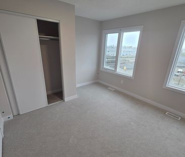 For Lease - 229 Lamarche Avenue, Orleans - Convent Glen and Area, O... - Photo 2