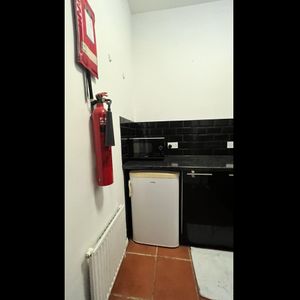 Bedsit, Bryantwood Road, N7 - Photo 2