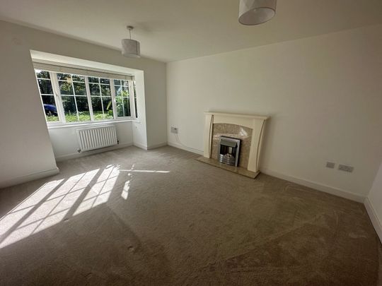 4 bedroom detached house to rent - Photo 1