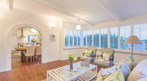 Timeless 3 bedroom bungalow - Three Kings - Photo 1