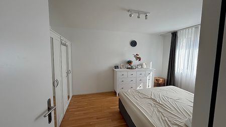 4½ Zimmer-Wohnung in Boll (BE), möbliert, auf Zeit - Photo 2