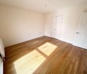 4 bedroom terraced house to rent - Photo 6