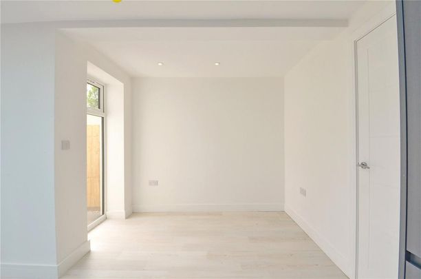 6 bedroom semi-detached house to rent - Photo 1