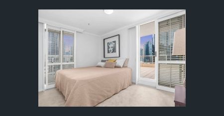 RARE & EXCLUSIVE CITY PENTHOUSE – UNSURPASSED RIVER, CITY & BOTANICAL GARDENS VIEWS + BRISBANE’S LARGEST BALCONY + DOUBLE PARKING & STORAGE LOCKER - Photo 2