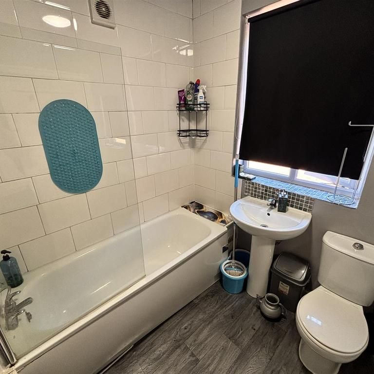 3 bedroom house to rent - Photo 1