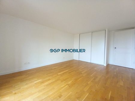 Appartement duplex T3, 88 m² - VILLENEUVE-LES-BOULOC - Photo 2