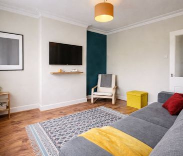 2 Bed Flat, Brettenham Road, E17 - Photo 2