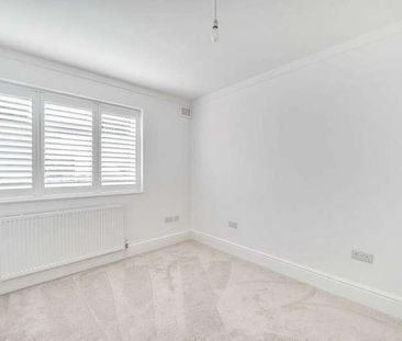 London Road, Ewell, KT17 - Photo 2