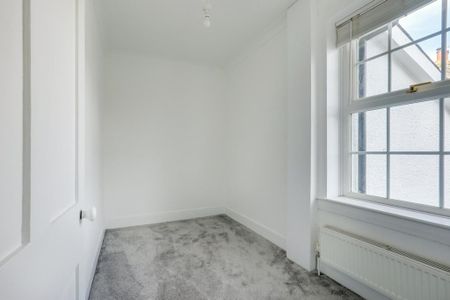 5 bedroom semi-detached house to rent - Photo 5