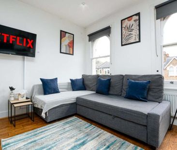 1 bedroom flat to rent - Photo 2