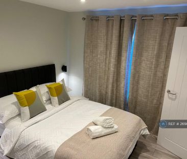 1 bedroom in a house share to rent - Photo 4