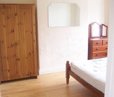 Room in a Shared House, Harborne Park Road, B17 - Photo 2