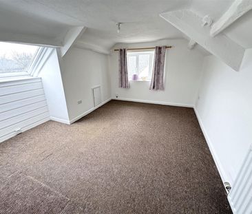 The Front, Seaton Carew, Hartlepool - Photo 5