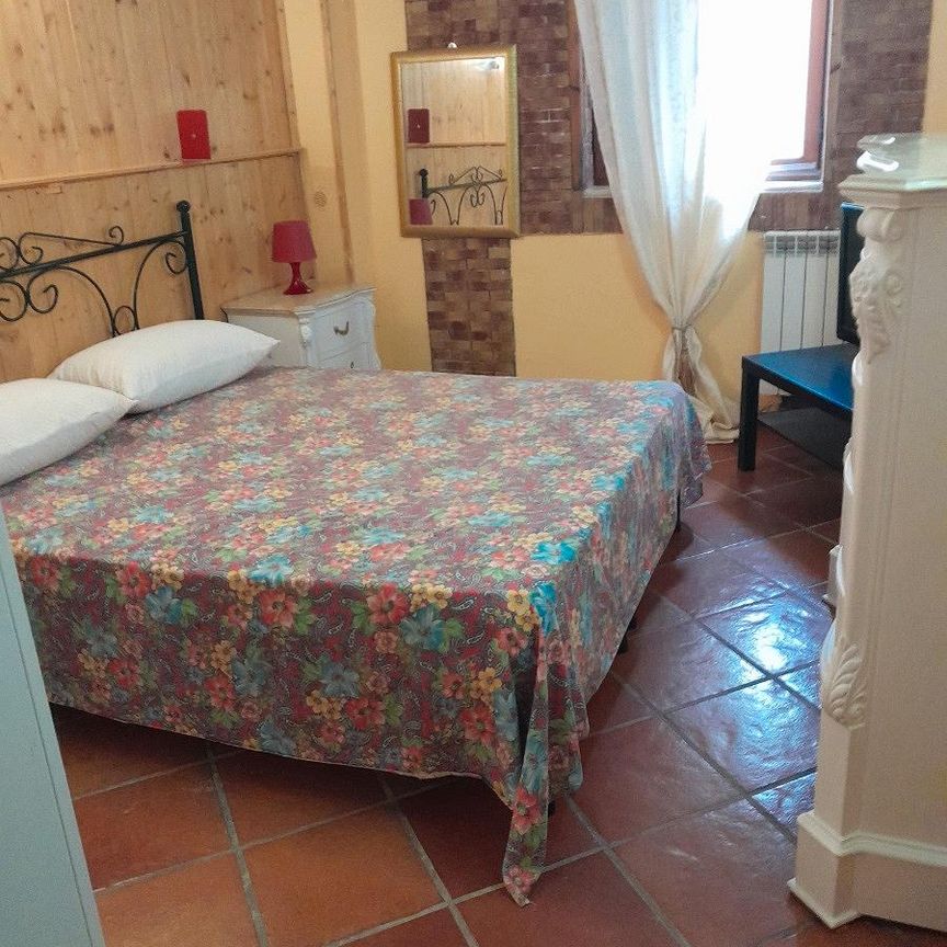 Appartamento in villa arredato zona camaldoli - Photo 1