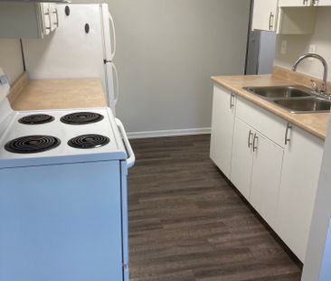 Unit A, 6010-58A Street, Red Deer AB - Photo 4