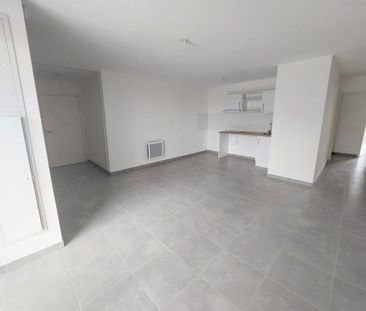 location Appartement T3 DE 67m² À NIMES - Photo 5