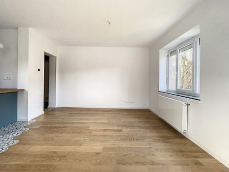 Location Appartement 4 pièces 99m² ECKBOLSHEIM 67201 - Photo 4