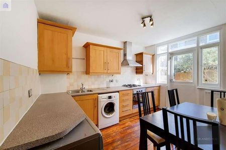 Thirsk Road, Battersea, SW11 - Photo 2