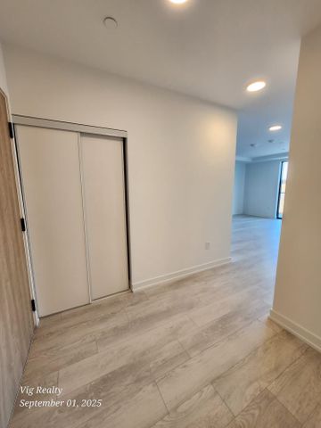For Lease - 801 The Queensway Avenue Unit# 205, Toronto, Ontario - Photo 4