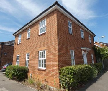 4 bedroom detached house to rent - Photo 1