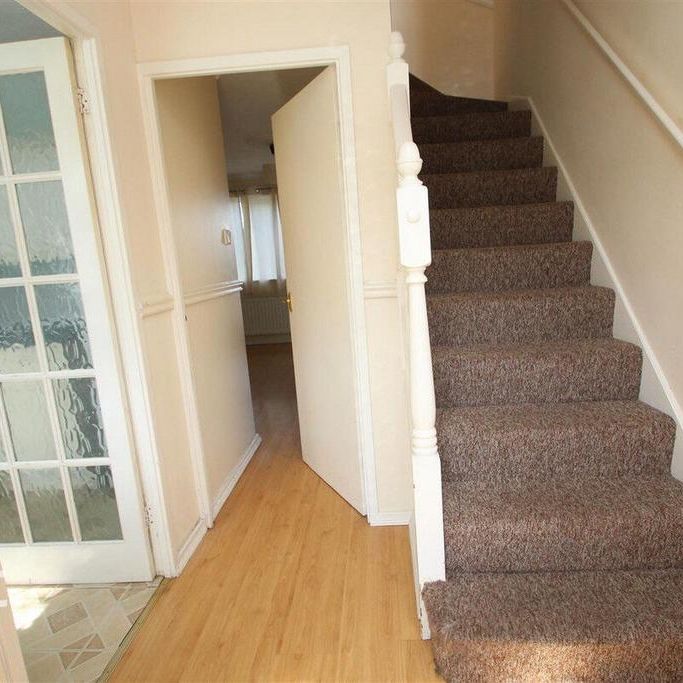 2 bedroom terraced house to rent - Photo 1