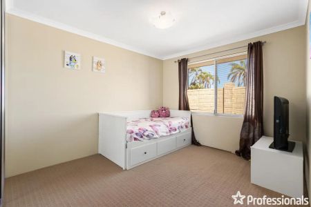 “PEACEFUL EASY-CARE LIVING AT ITS BEST” - Photo 2