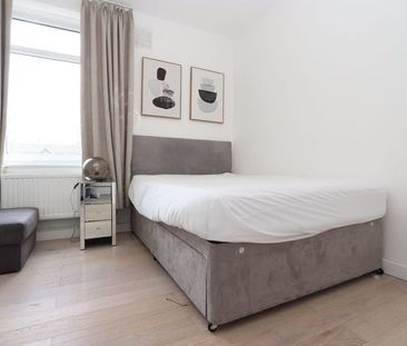 Room in a Shared Flat, Firth House, E2 - Photo 4