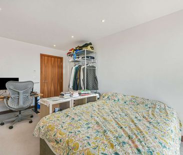Sharers welcome - A modern three double bedroom apartment on the 3r... - Photo 4