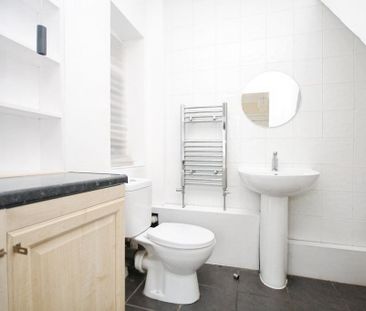 4 bedroom terraced house to rent - Photo 4