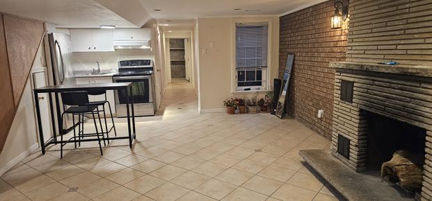 For Lease - 74 argyle Street, Toronto, Ontario - Photo 1