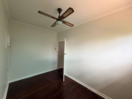 To register & apply for this property, please use this link: https://snug. com/ - Photo 1