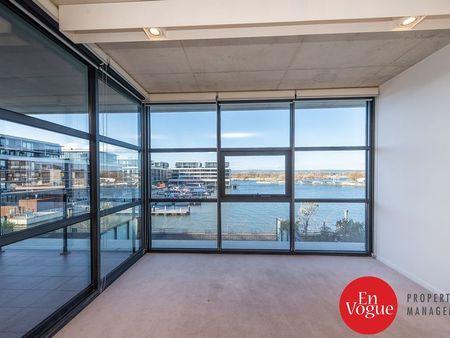 8/31 Eastlake Parade, Kingston ACT 2604 - Apartment For Rent | Domain - Photo 2