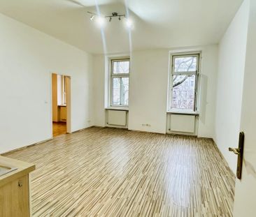 Kleine Altbauwohnung, frisch ausgemalt, neuwertige Küche, ruhig im ... - Photo 2