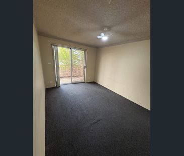 Neat and tidy ground floor unit Garage has internal access - Photo 1