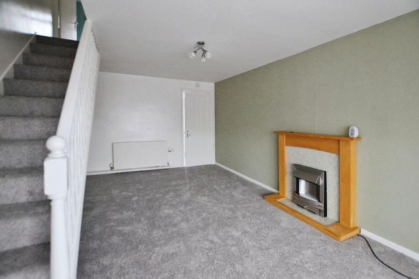 2 bedroom end of terrace house to rent - Photo 1